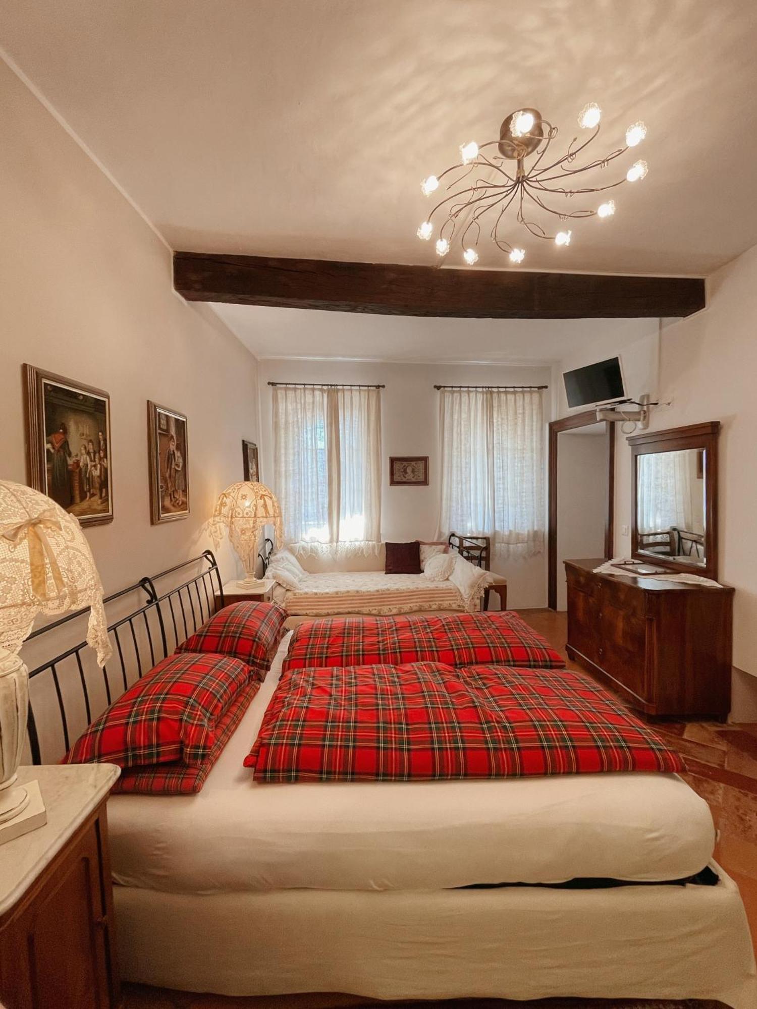 Grotto Flora B&B Chambres de charme Bigogno Extérieur photo